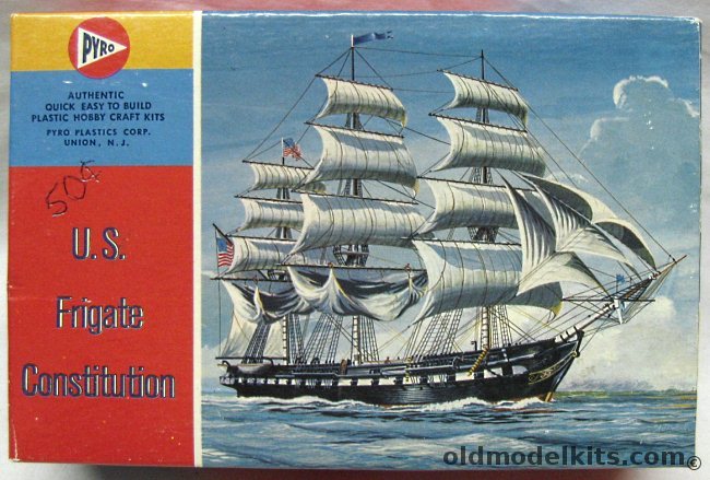 Pyro USS Constitution 'Old Ironsides' - With Wooden Masts and Sails, C313-50 plastic model kit